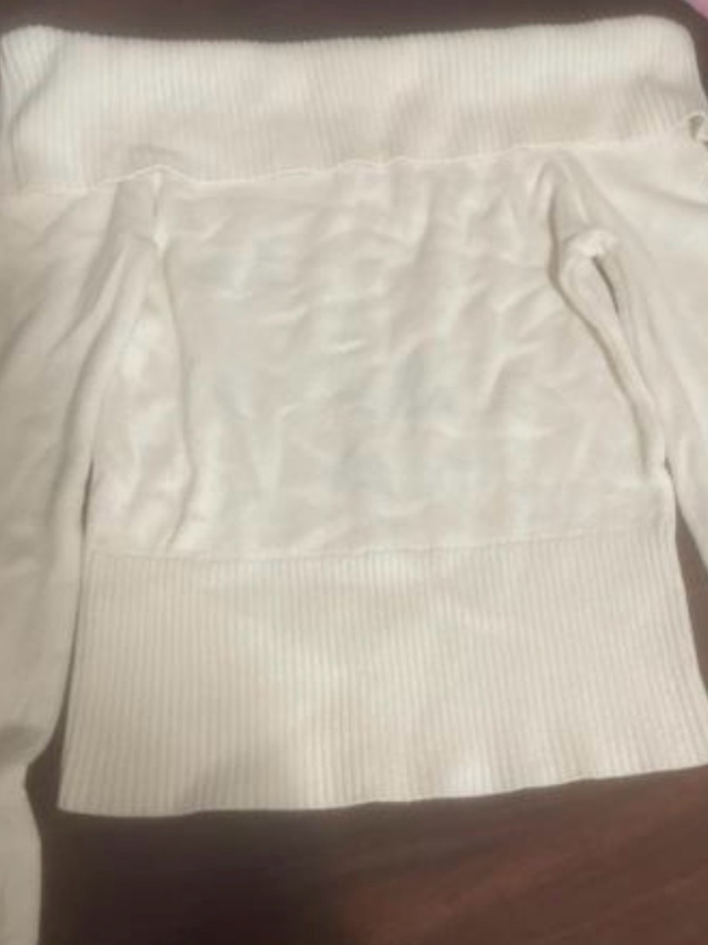 Off-Shoulder White Knit Women’s Sweater